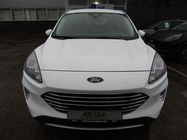 Gebraucht Ford Kuga Titanium 152 PS (111 kW) 2022 Weiß SUV