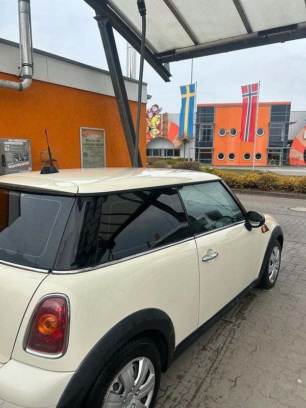 Usata Mini Cooper 95 CV (69 kW) 2008 Andere farben Utilitaria