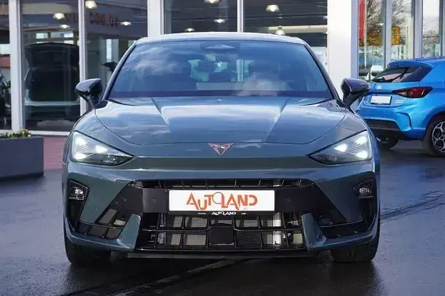 Nowe Cupra Leon 150 KM (110 kW) 2026 Niebieski Sedan/Limuzyna