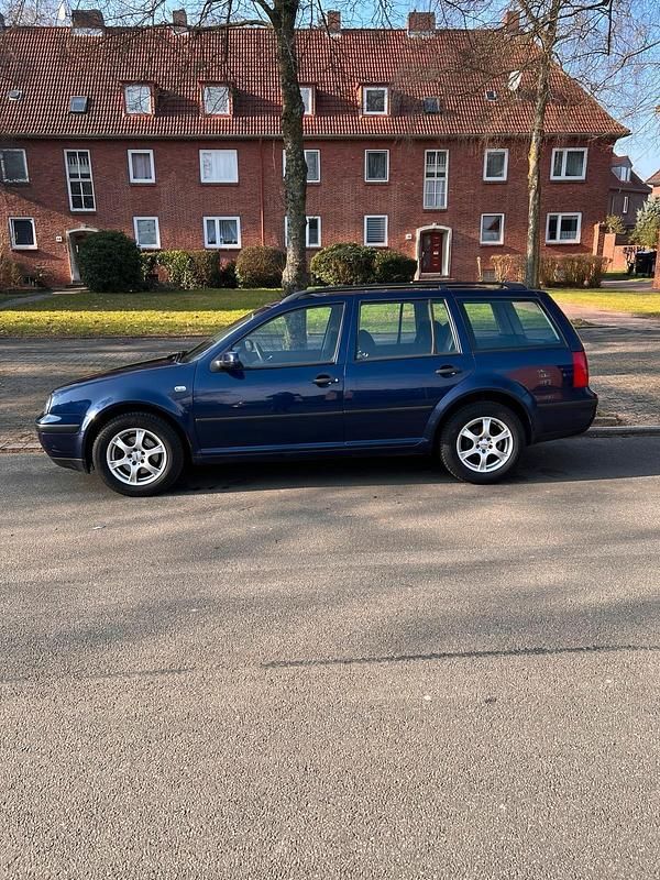 Gebraucht VW Golf IV 101 PS (74 kW) 2002 Blau Kombi
