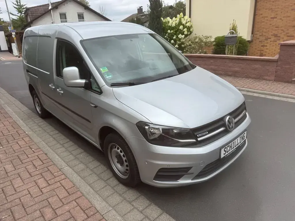 Gebraucht VW Caddy Maxi 110 PS (80 kW) 2019 Silber Van / Kleinbus