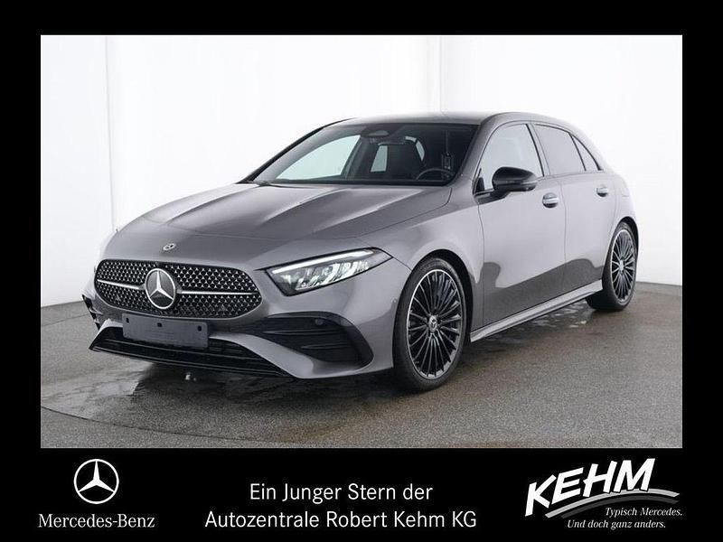 Mountain grau (metallic) Gebraucht 2024 Mercedes A220 AMG Limousine | 36.590 € (Fairer Preis) - Bild 1/4