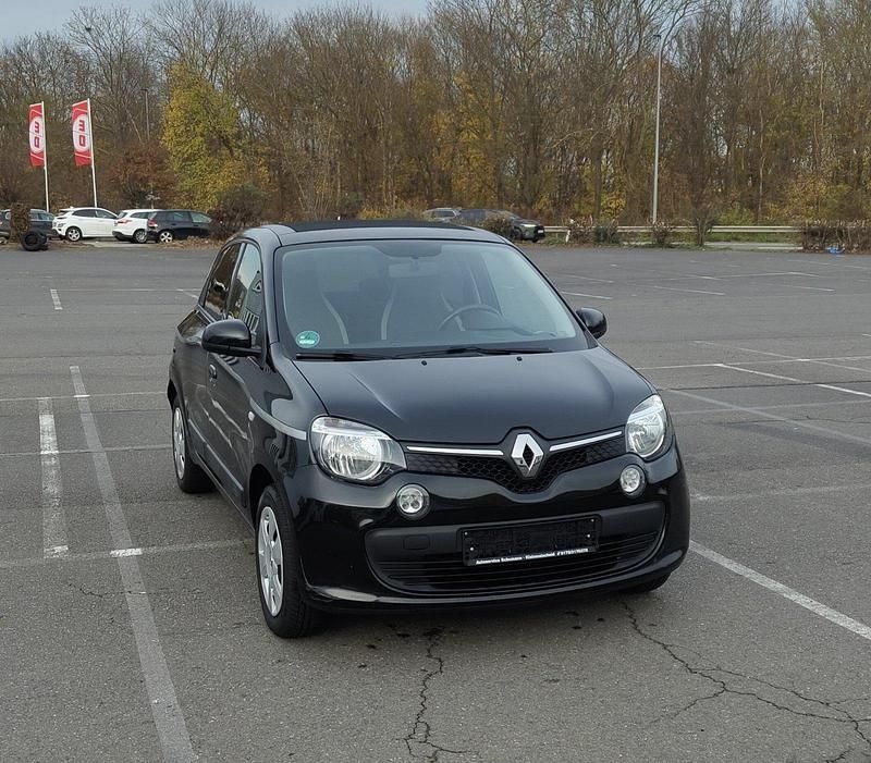 Schwarz Gebraucht 2018 Renault Twingo LIMITED Kleinwagen | 5.250 € (Guter Preis) - Bild 1/4