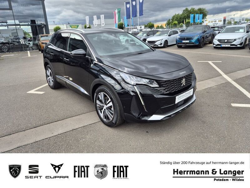 Schwarz / perla nera schwarz (metallic) Gebraucht 2022 Peugeot 3008 SUV | 27.999 € (Fairer Preis) - Bild 1/4