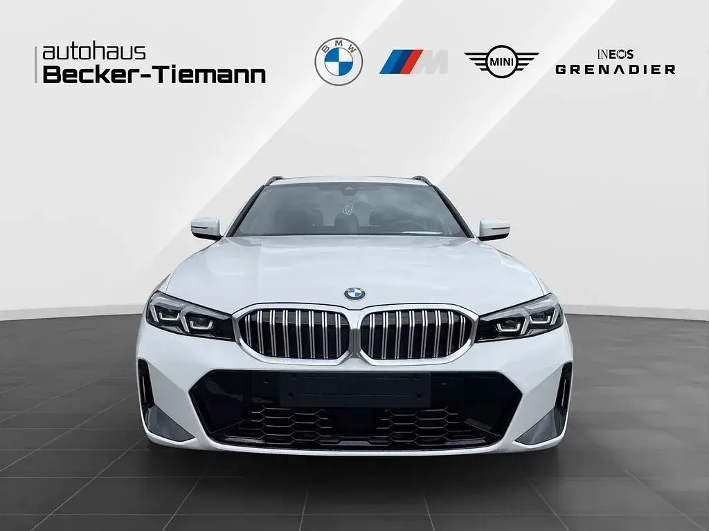 Neu BMW 318 Exclusive 156 PS (114 kW) 2026 Weiß Limousine