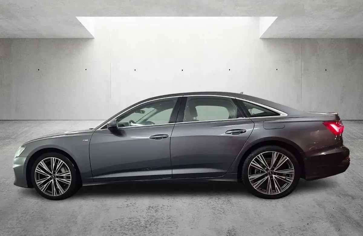 Gebraucht Audi A6 S-Line 299 PS (219 kW) 2022 Grau Limousine
