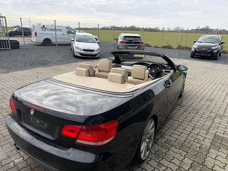 Gebraucht BMW 330 Cabriolet 272 PS (200 kW) 2008 Schwarz Cabrio