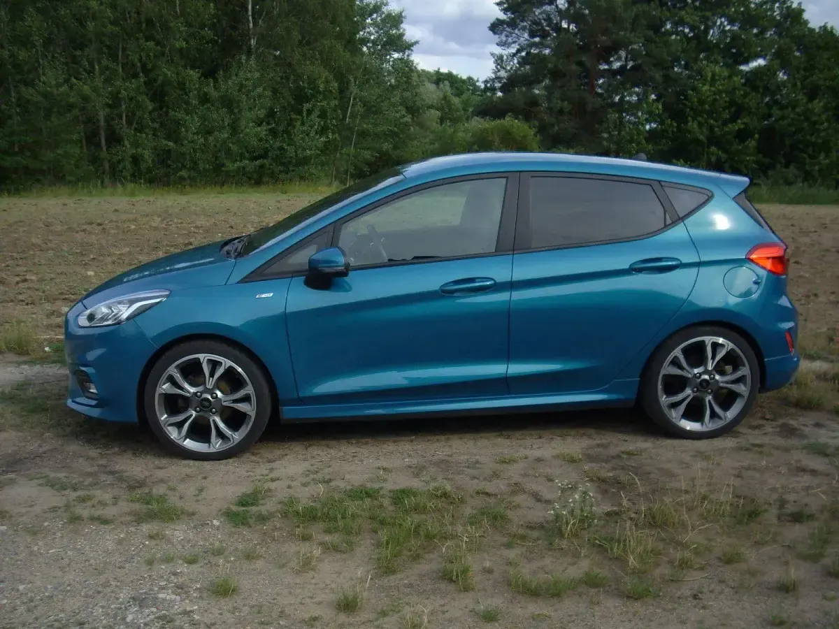 Gebraucht Ford Fiesta ST-Line 101 PS (74 kW) 2017 Blau Kleinwagen