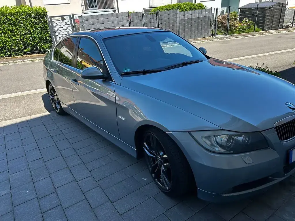 Gebraucht BMW 325 Performance 218 PS (160 kW) 2005 Grau Limousine