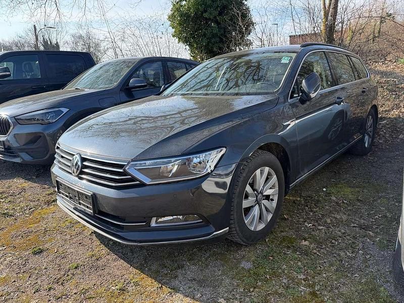 Gebraucht VW Passat 190 PS (139 kW) 2017 Grau Kombi