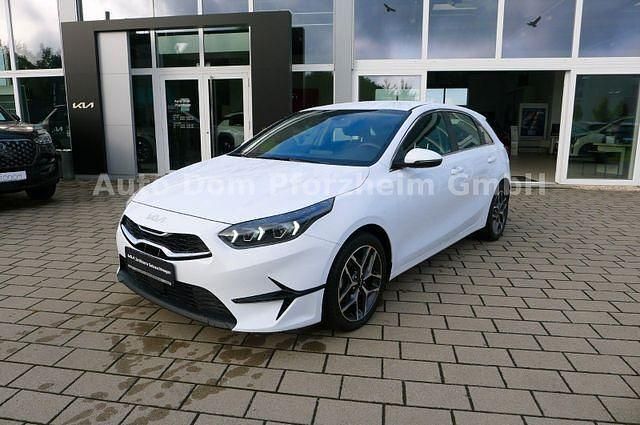 Andere Gebraucht 2024 Kia Ceed Spirit Limousine | 22.490 € (Superpreis) - Bild 1/4