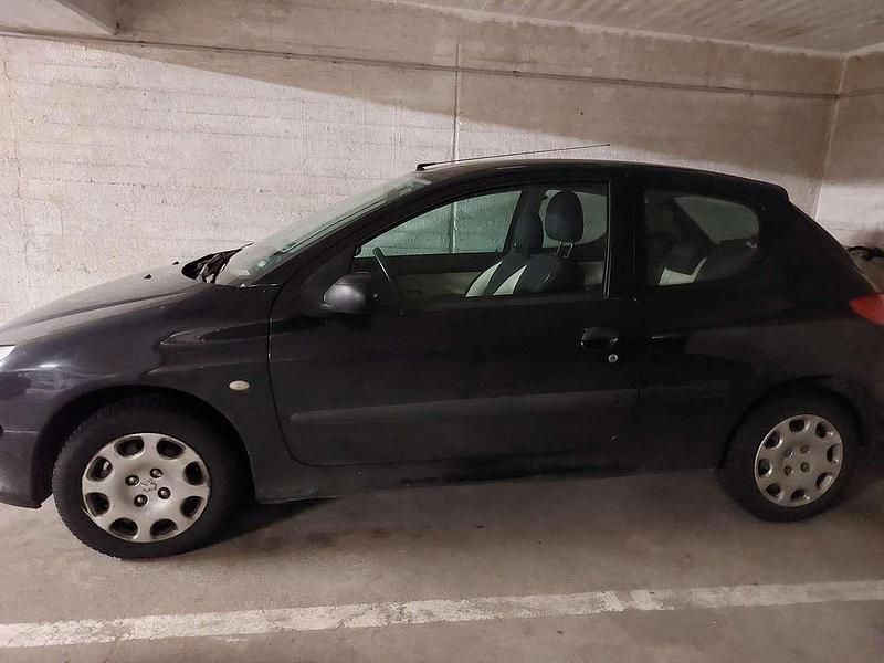 Gebraucht Peugeot 206 Filou 60 PS (44 kW) 2005 Limousine