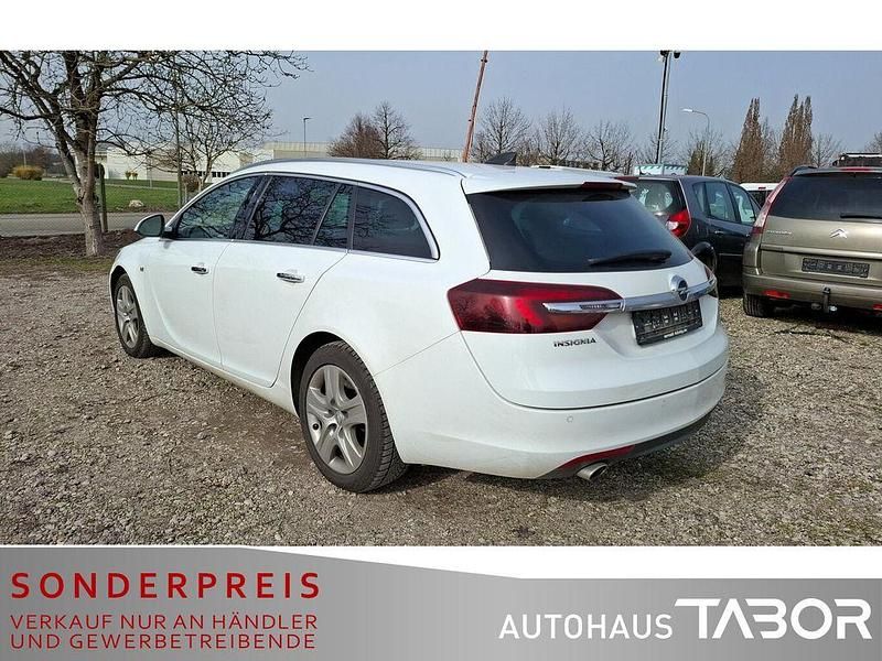 Gebraucht Opel Insignia Business 170 PS (125 kW) 2016 Weiß Kombi