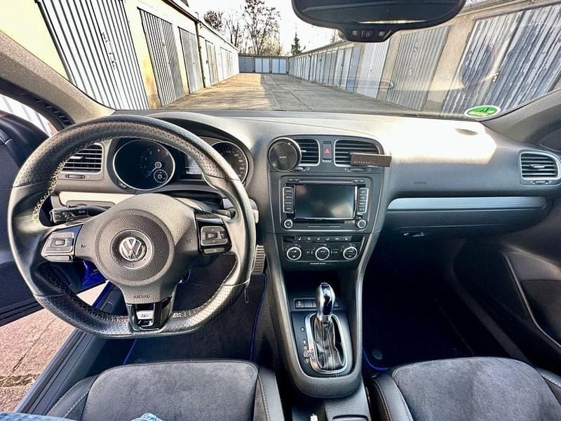 Gebraucht VW Golf Cabriolet R 265 PS (194 kW) 2013 Blau Cabrio