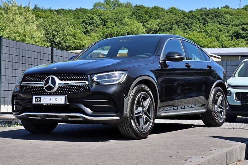Schwarz Gebraucht 2019 Mercedes GLC220 AMG line Coupé | 40.450 € (Fairer Preis) - Bild 1/4