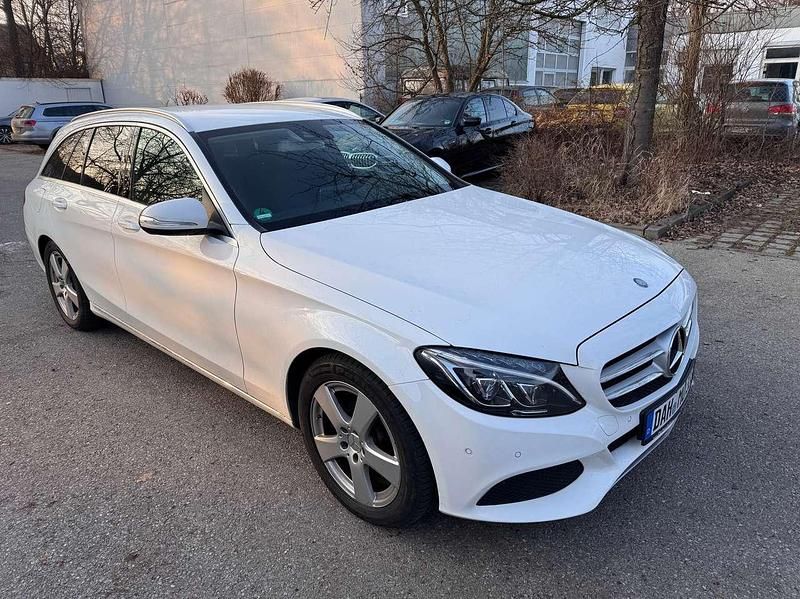 Gebraucht Mercedes C200 Avantgarde 136 PS (100 kW) 2015 Weiß Kombi