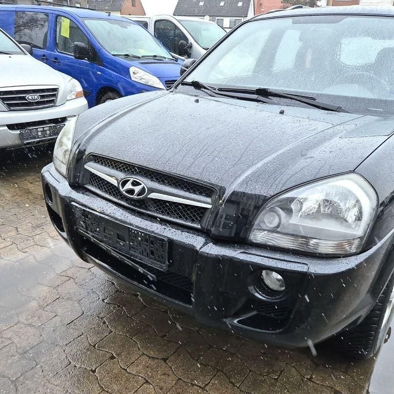 Gebraucht Hyundai Tucson 141 PS (103 kW) 2009 Schwarz SUV