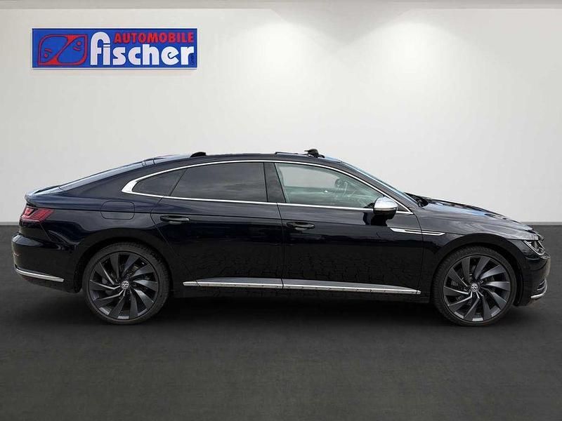 Gebraucht VW Arteon Elegance 239 PS (175 kW) 2019 Deep black perleffekt (metallic) Kleinwagen