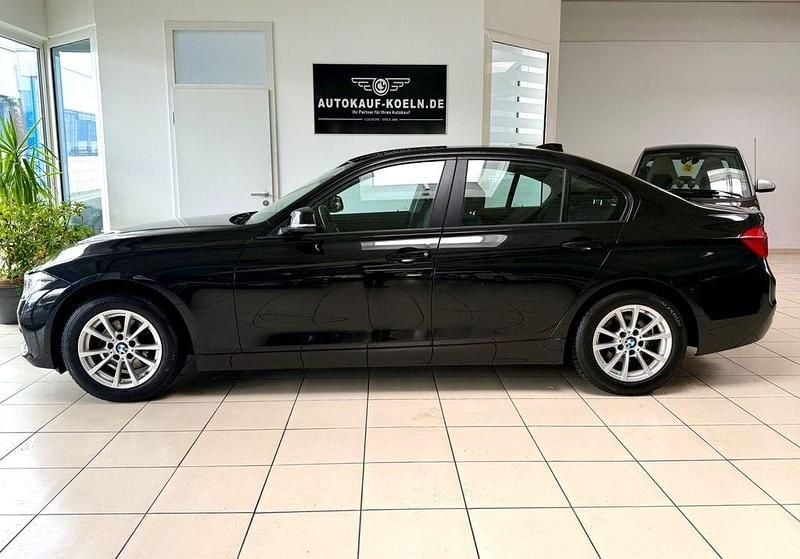 Gebraucht BMW 320 Advantage 184 PS (135 kW) 2017 Schwarz Limousine