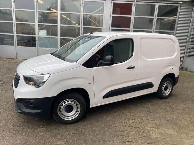 Gebraucht Opel Combo Selection 110 PS (80 kW) 2019 Weiß Van / Kleinbus