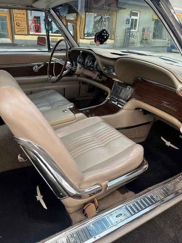 Gebraucht Ford V8 300 PS (220 kW) 1963 Gelb Coupé