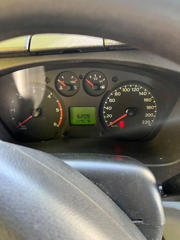 Second-hand Ford Transit 140 CP (102 kW) 2010 Alb