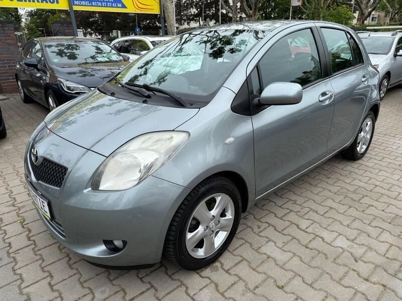 Silber Gebraucht 2007 Toyota Yaris Executive Kleinwagen | 3.890 € (Fairer Preis) - Bild 1/4