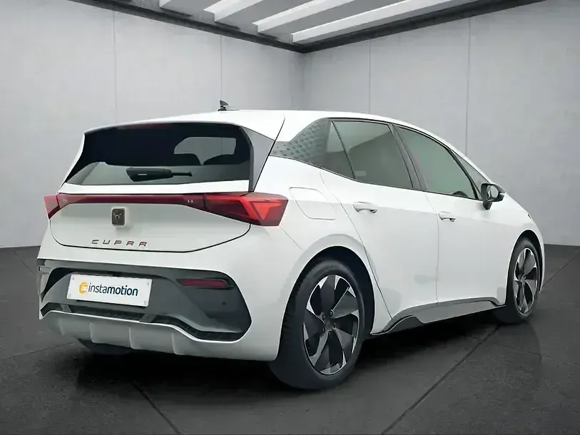 Second-hand Cupra Born 169 kW (231 CP) 2025 Alb Hatchback