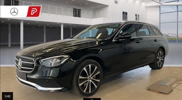 Ung. schwarz unilack Gebraucht 2022 Mercedes E300 Avantgarde Kombi | 28.980 € (Superpreis) - Bild 1/3