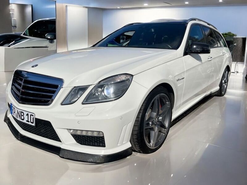 Weiß Gebraucht 2011 Mercedes E63 AMG AMG Limousine | 31.999 € (Fairer Preis) - Bild 1/4