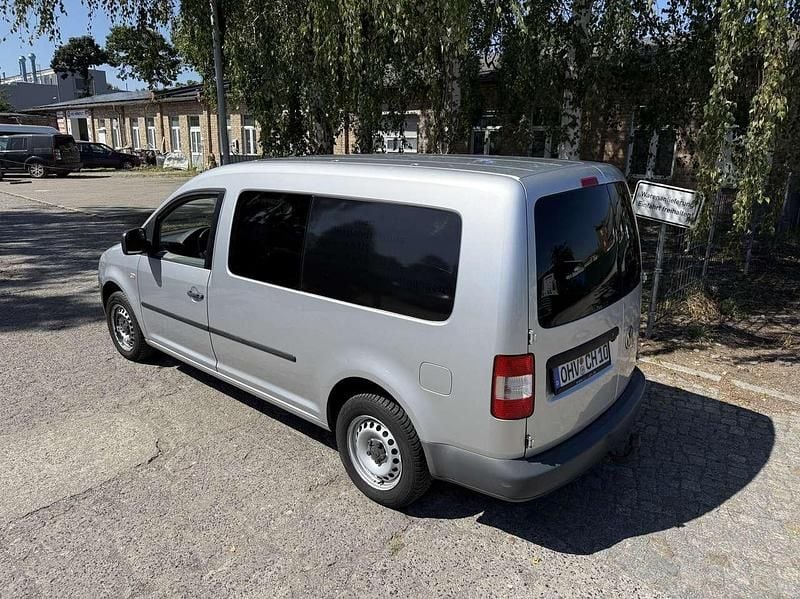 Silber Gebraucht 2008 VW Caddy Maxi Van / Kleinbus | 7.140 € (Fairer Preis) - Bild 1/4