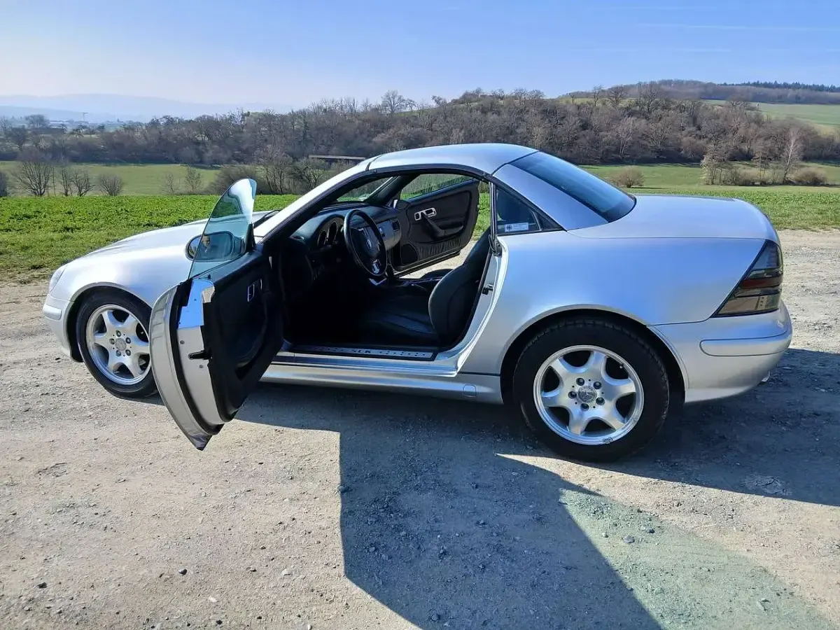 Gebraucht Mercedes SLK200 Edition 163 PS (119 kW) 2003 Silber Cabrio