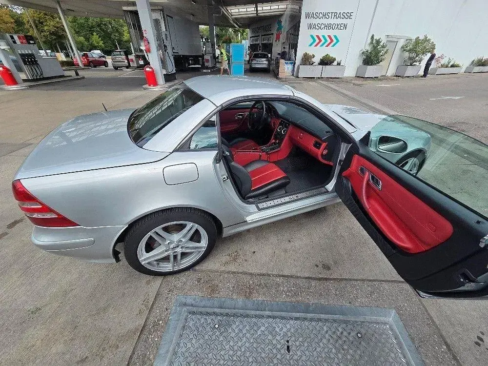 Gebraucht Mercedes SLK230 Edition 197 PS (144 kW) 2001 Silber Cabrio