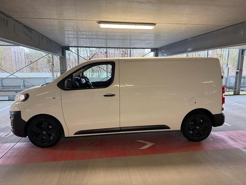 Gebraucht Peugeot Expert 122 PS (89 kW) 2019 Weiß Van