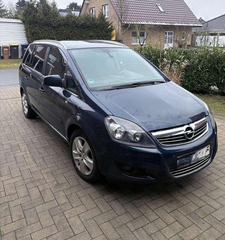 Gebraucht Opel Zafira 140 PS (102 kW) 2011 Van / Kleinbus