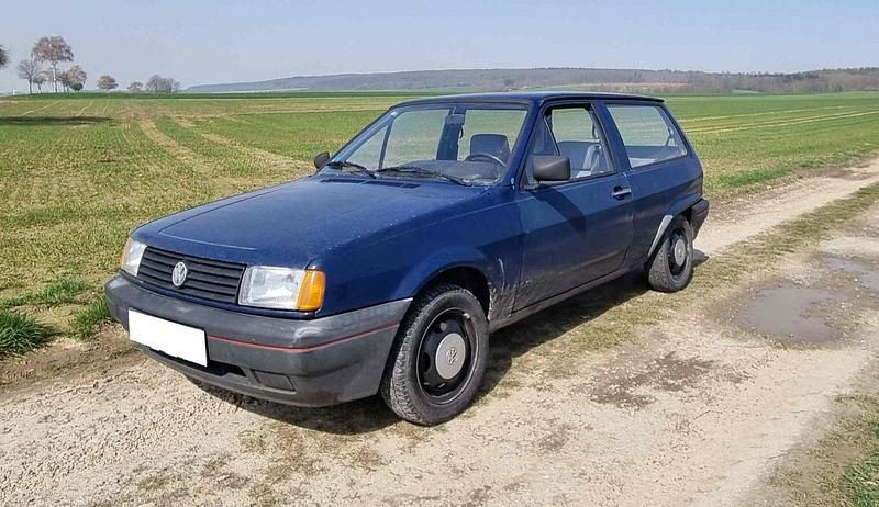 Blau Gebraucht 1991 VW Polo Kleinwagen | 1.700 € - Bild 1/4