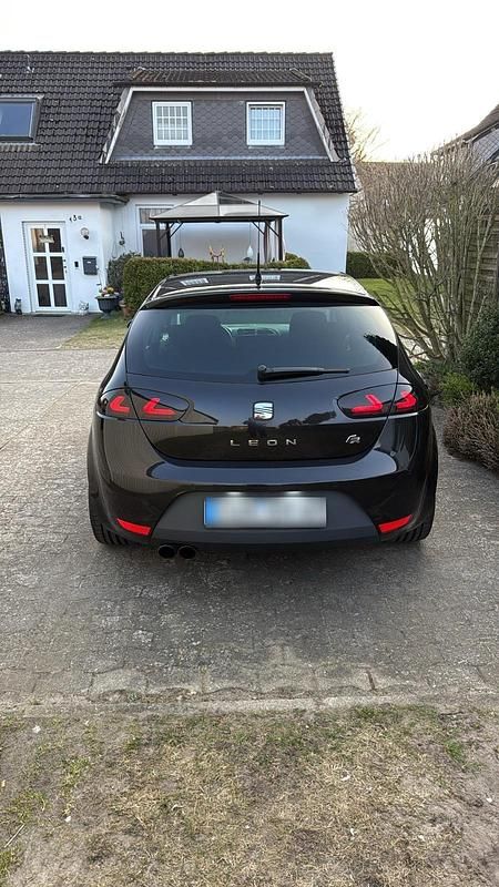 Gebraucht Seat Leon FR 211 PS (155 kW) 2009 Schwarz Kleinwagen