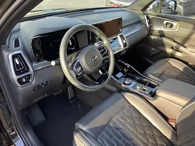 Gebraucht Kia Sorento Platinum 179 PS (131 kW) 2021 Schwarz SUV