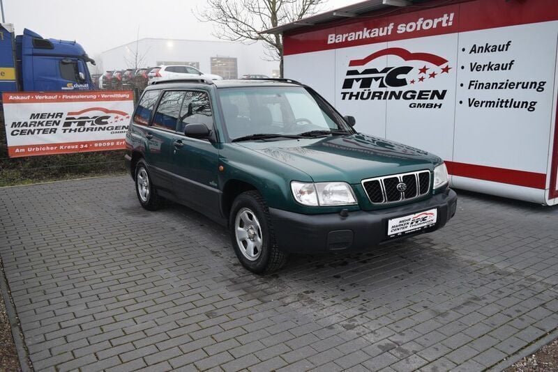 Grün Gebraucht 2001 Subaru Forester SUV | 2.490 € (Etwas zu teuer) - Bild 1/4