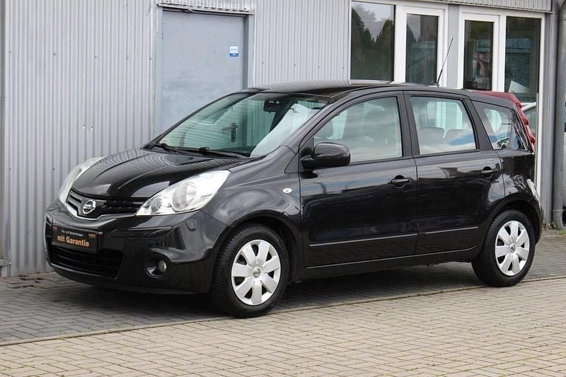 Schwarz Gebraucht 2009 Nissan Note Acenta Van / Kleinbus | 3.980 € (Fairer Preis) - Bild 1/4