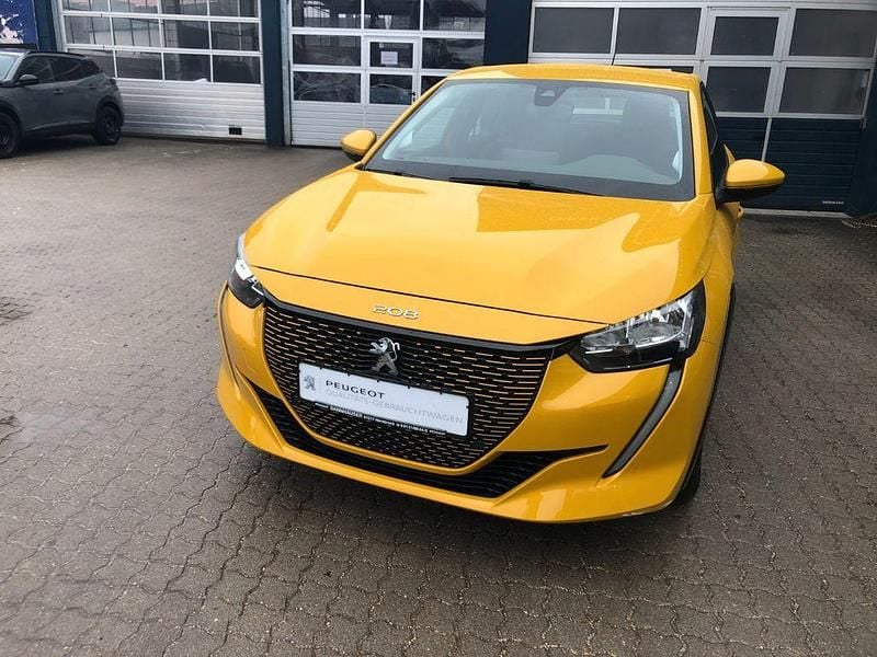 Gebraucht Peugeot e-208 Active 100 kW (136 PS) 2021 Gelb Kleinwagen
