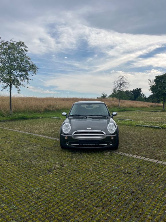 Grau Gebraucht 2006 Mini Cooper Kleinwagen | 2.099 € (Superpreis) - Bild 1/4