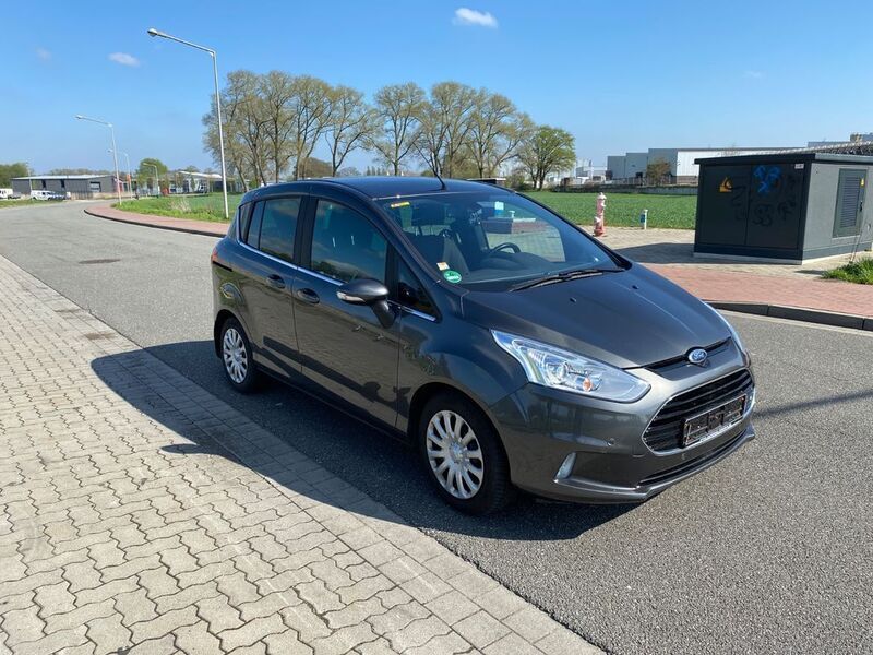 Grau Gebraucht 2017 Ford B-MAX Titanium Van / Kleinbus | 9.490 € (Fairer Preis) - Bild 1/4
