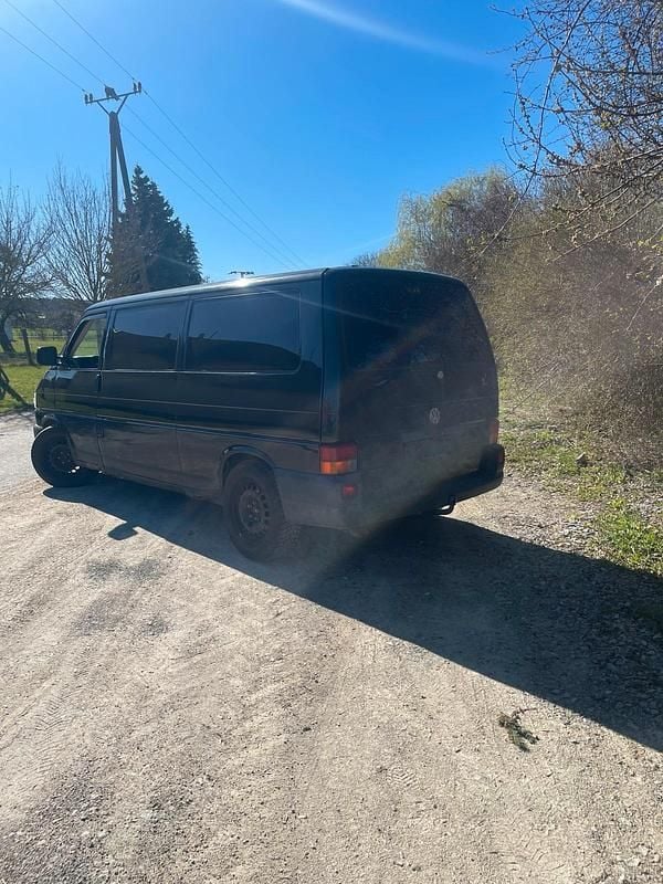 Używany VW Transporter 102 KM (75 kW) 2001 Czarny Van