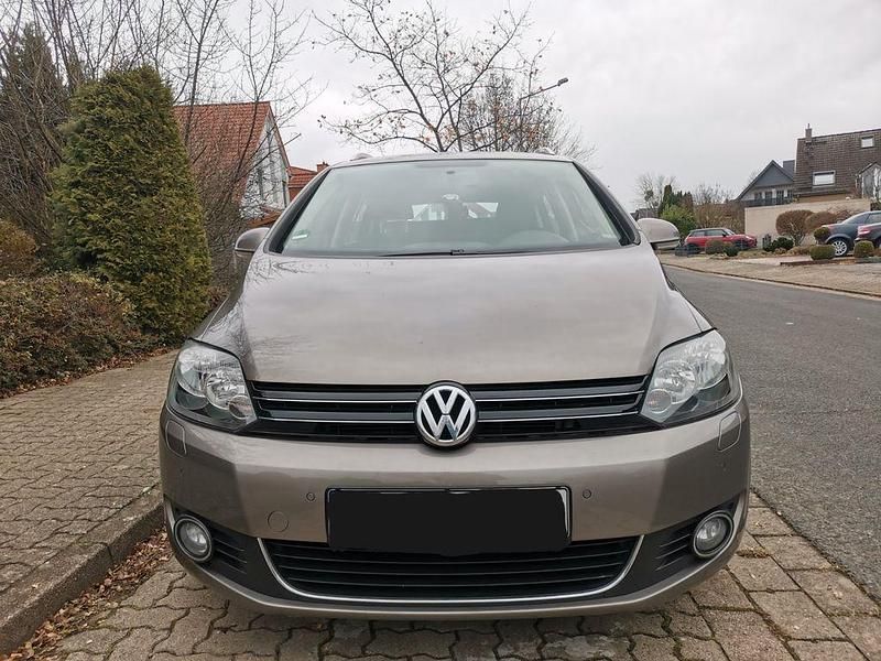 Beige Gebraucht 2009 VW Golf Plus Highline Van / Kleinbus | 6.599 € (Guter Preis) - Bild 1/4