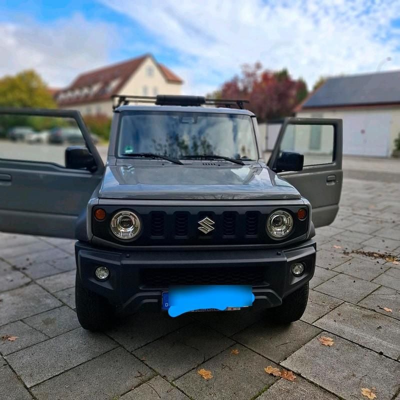 Grau Gebraucht 2019 Suzuki Jimny SUV | 31.500 € (Fairer Preis) - Bild 1/4