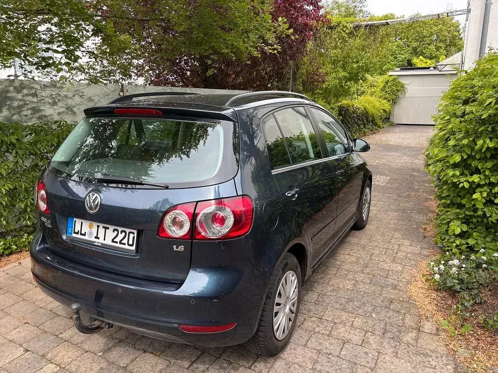 Gebraucht VW Golf Plus Cross Trendline 102 PS (75 kW) 2009 Blau Van / Kleinbus