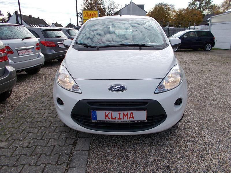 Gebraucht Ford Ka Cool & Sound Edition 69 PS (50 kW) 2014 Crystalweiß Kleinwagen