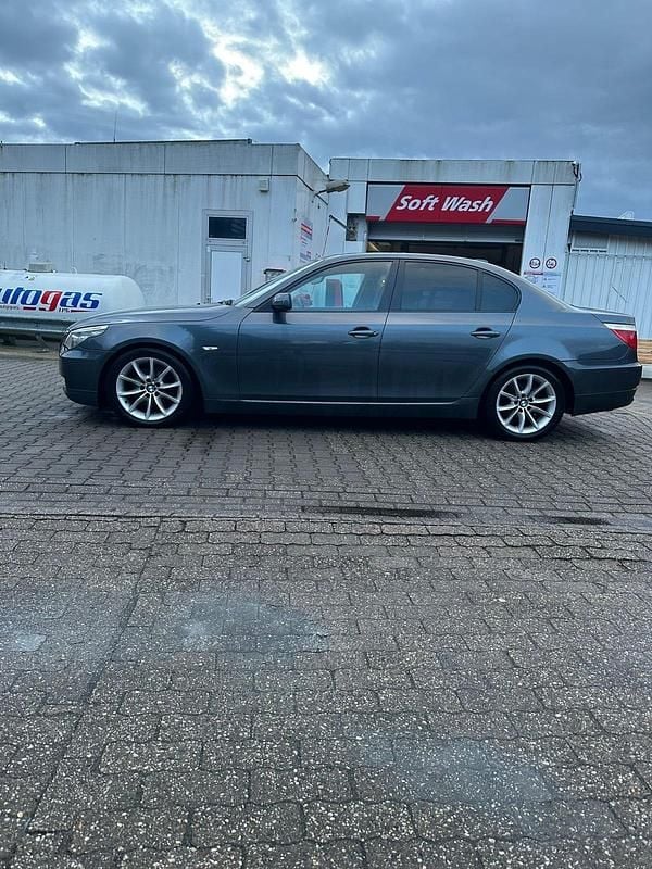 Gebraucht BMW 560L 2008 Grau Limousine