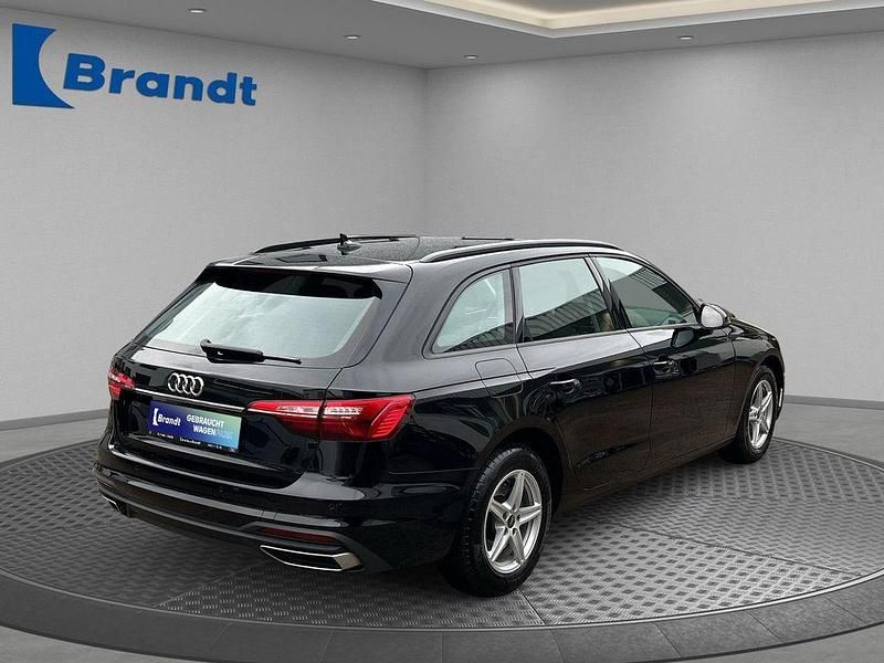 Gebraucht Audi A4 Design 136 PS (100 kW) 2022 Brillantschwarz Kombi